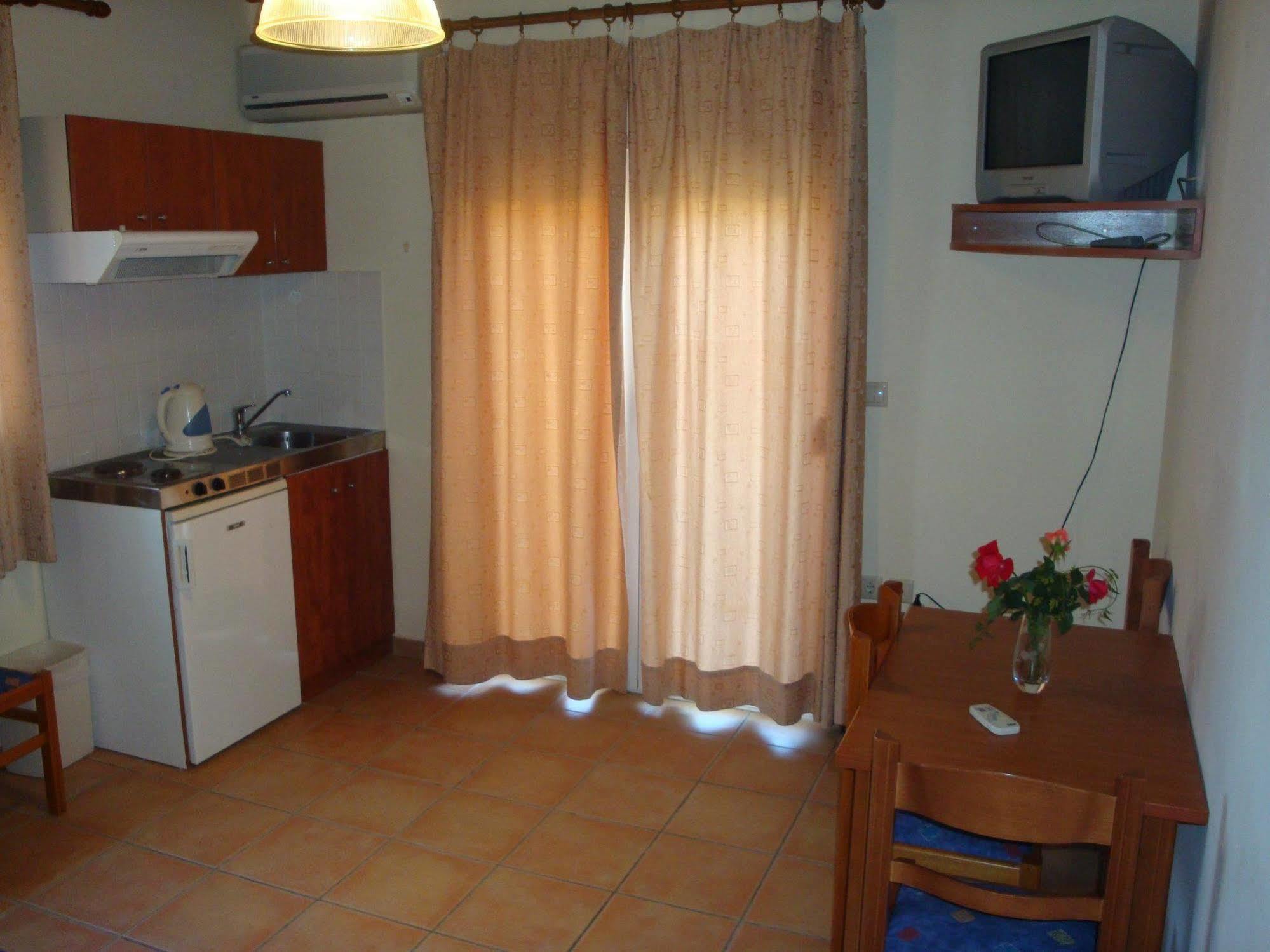 Alexander Apartments Skala  Exterior photo